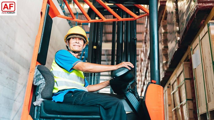 fungsi forklift dalam industri konstruksi